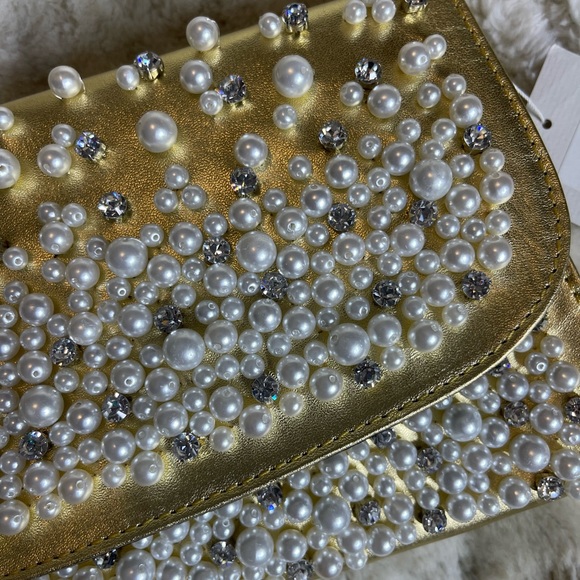 Clutch - Picture 3 of 6